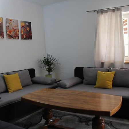 Apartman Lilium Knin Kültér fotó