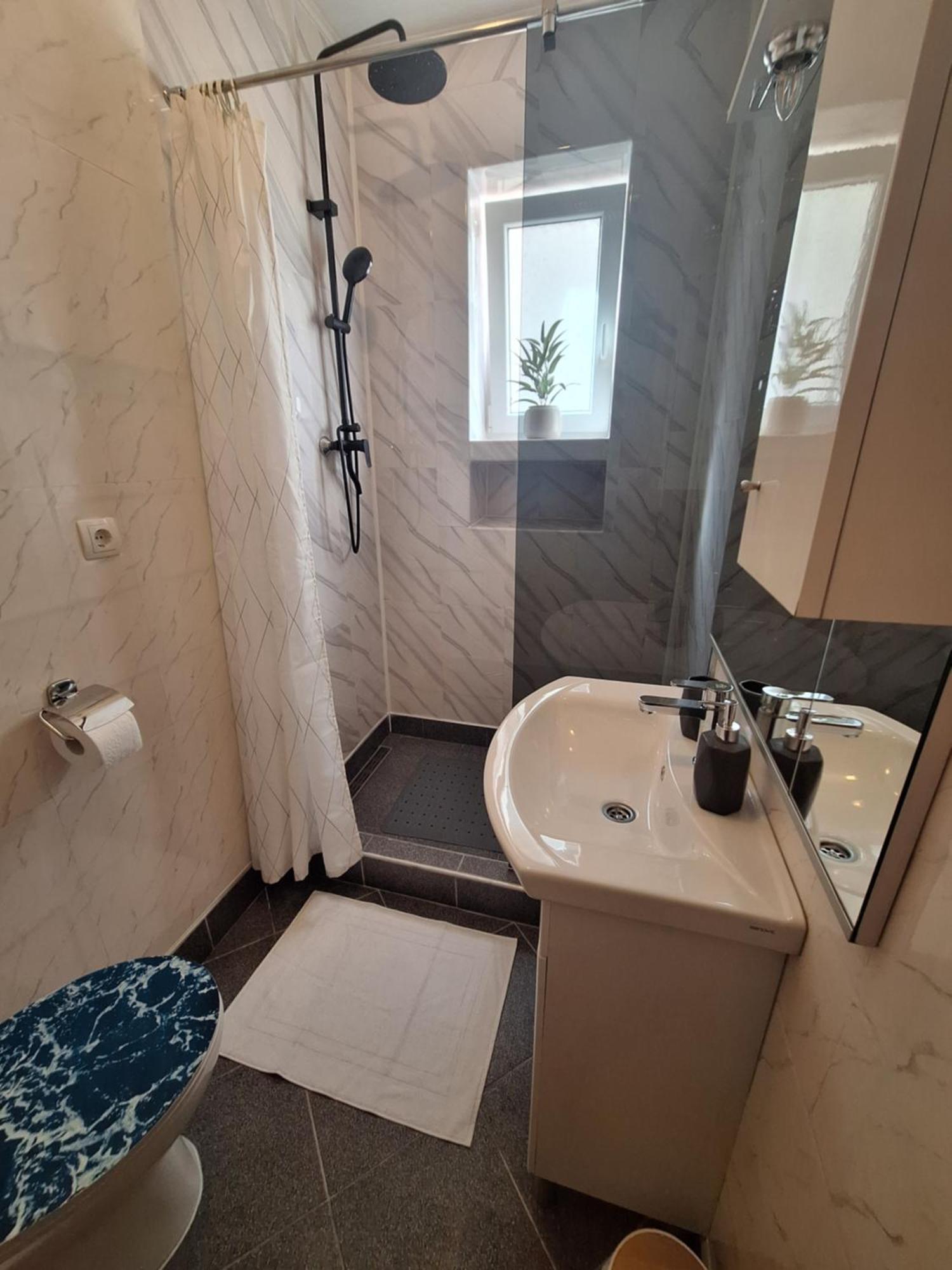 Apartman Lilium Knin Kültér fotó
